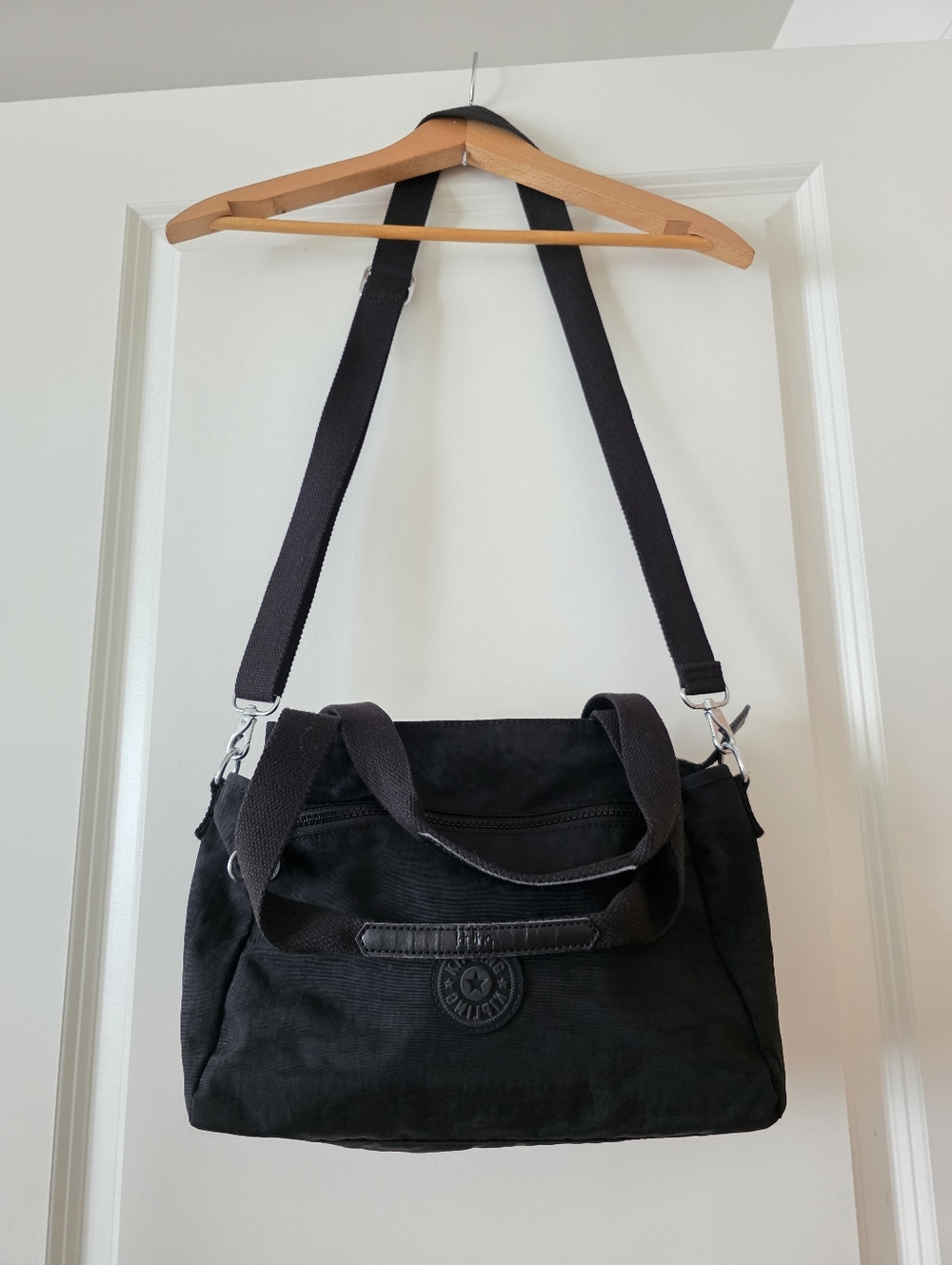 Kipling Elysia Shoulder Bag Crossbody Nylon Travel Minimalist Black Adjustable